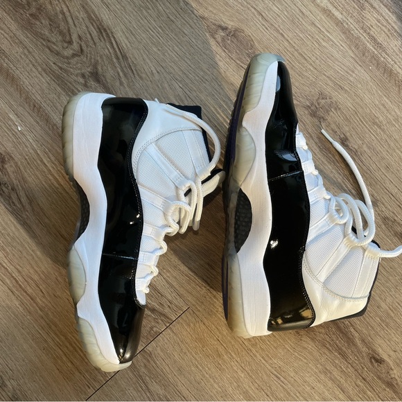 Jordan 11 - Concord, Men’s Sz. 10.5 - Picture 5 of 6